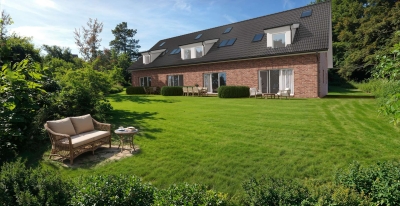 Familienglück vor den Toren Hamburgs – Neubau mit Südgarten & KfW-Förderung, 22848 Norderstedt, Haus